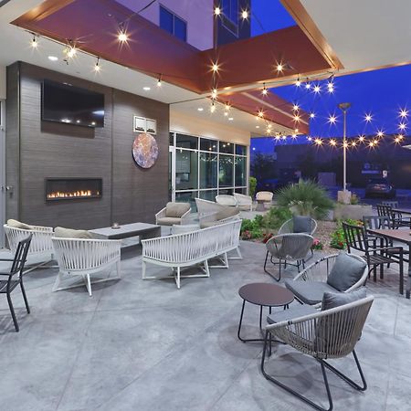 Hilton Garden Inn Chandler Downtown Exterior photo