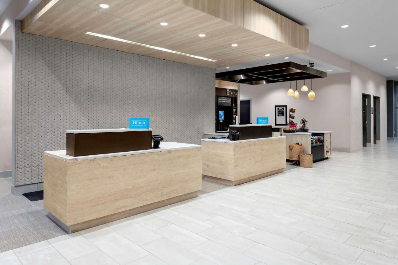 Hilton Garden Inn Chandler Downtown Exterior photo